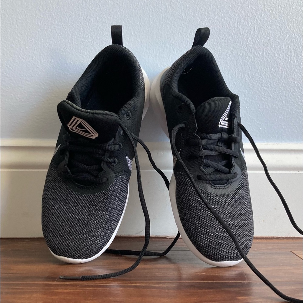Nike flex running shoes